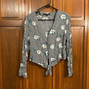 Floral Button Crop Top